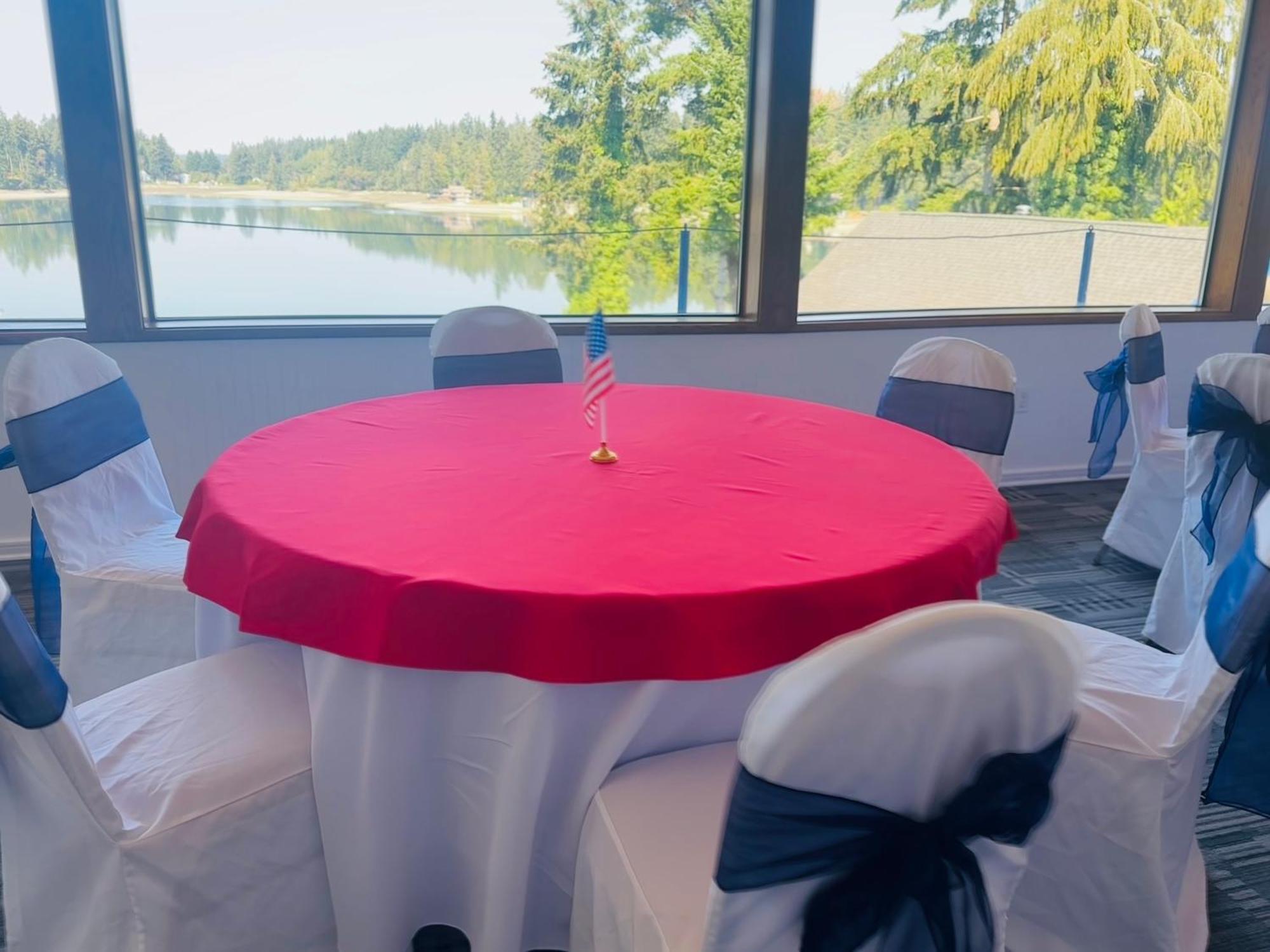 Oyster Bay Inn & Suites Бремертон Экстерьер фото