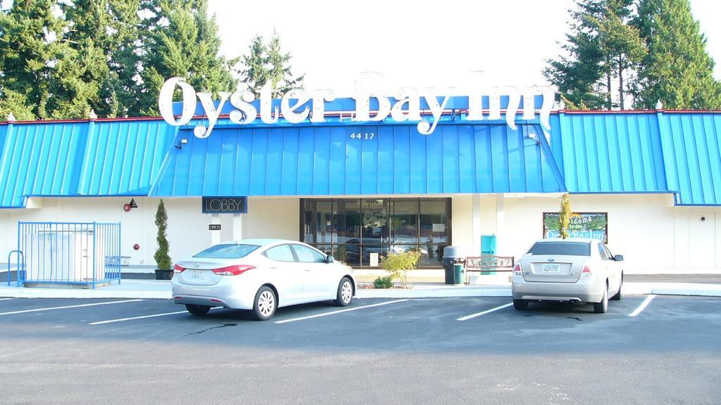 Oyster Bay Inn & Suites Бремертон Экстерьер фото
